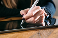 Der Adonit Business-Stylus INK Pro für Windows-Geräte