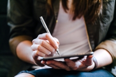 Der Adonit Droid - Stylus - Pen - für Android Smartphones und Tablet Computer bietet natürliches Schreiben wie mit einem herkömmlichen Stift 05