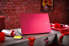 ASUS VivoBook S14 S433 Lifestyle