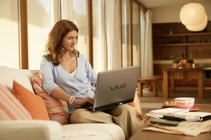 Singles surfen schnell, einfach und sicher mit Kabel Internet von Kabel Deutschland