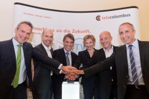 Knopfdruck zur Freigabe der neuen Spitzengeschwindigkeit von Tele Columbus mit 400 MBits in Jena