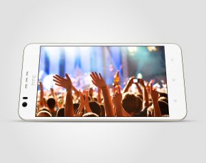 Das neue HTC Desire 10 Lifestyle in Polar-Weiß Vorderansicht quer