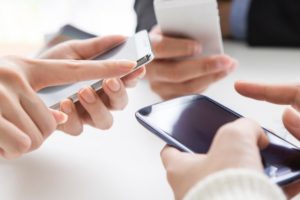 1&1 DSL Tarife jetzt mit bis zu vier kostenlosen SIM-Karten für die ganze Familie
