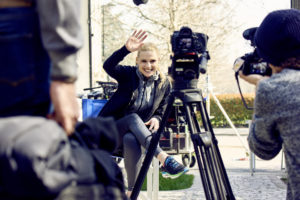 Michelle Hunziker im Making Of der UPC Michelling-Kampagne